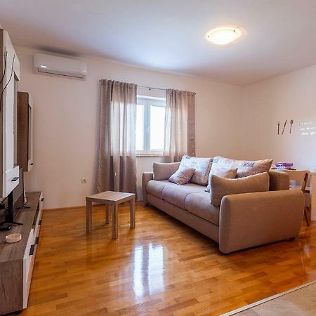 Apartmani Karoca 2 Pula Extérieur photo