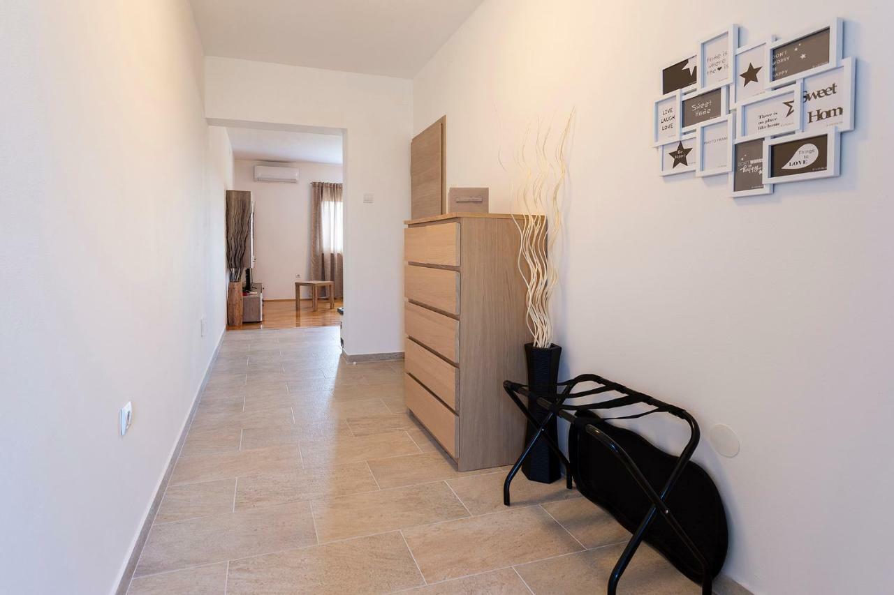 Apartmani Karoca 2 Pula Extérieur photo