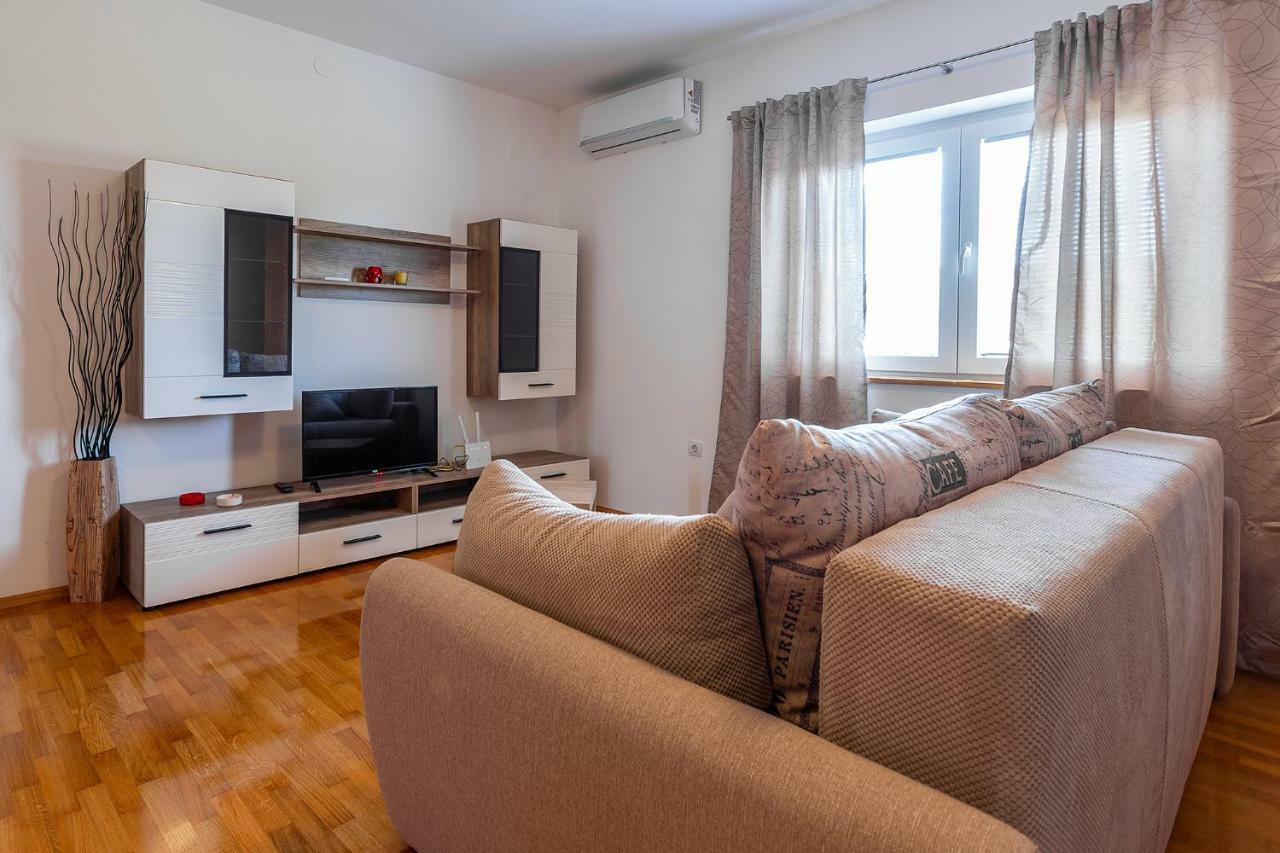 Apartmani Karoca 2 Pula Extérieur photo